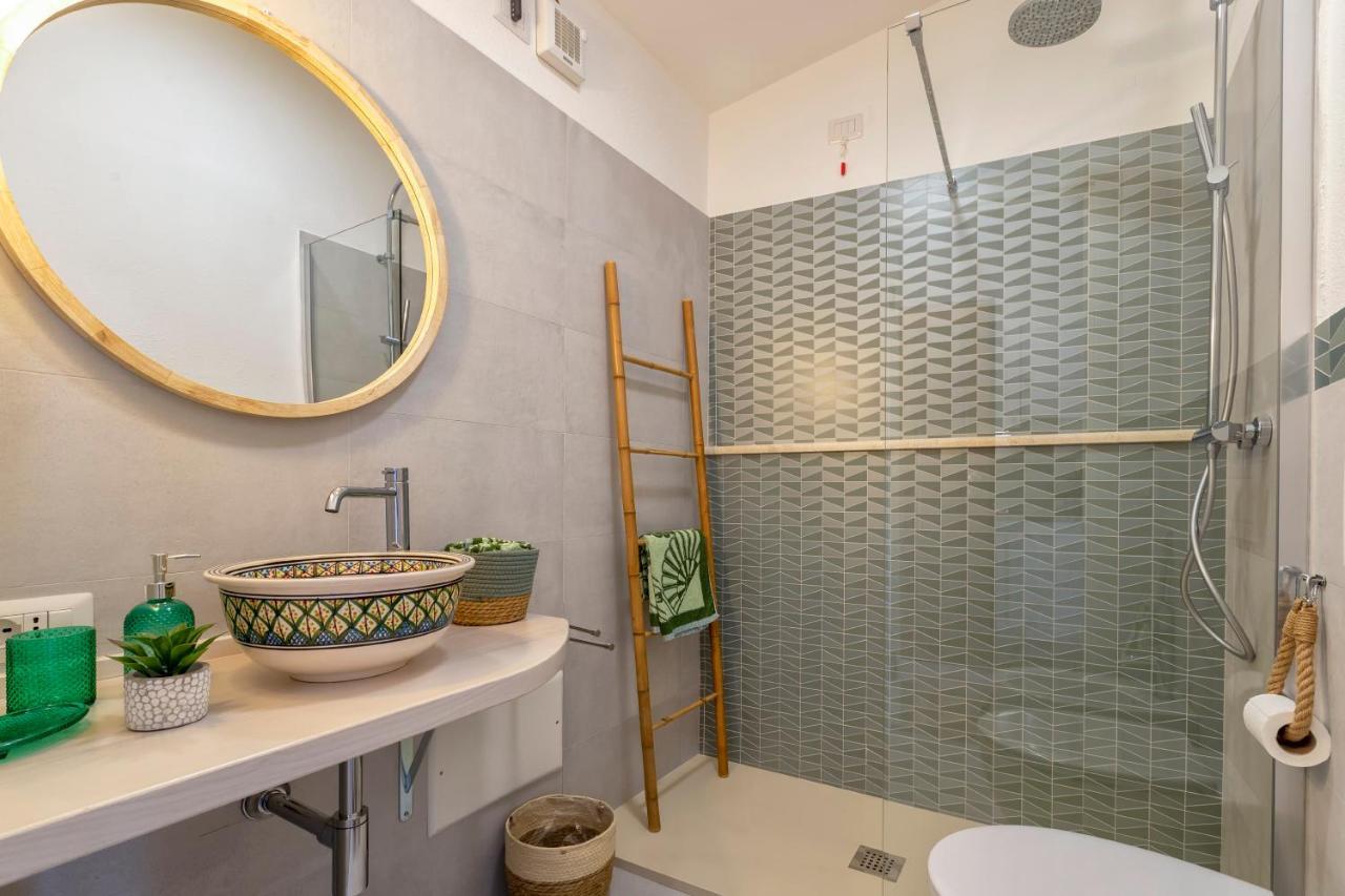 Top Floor Gulf View Apartment أولبيا المظهر الخارجي الصورة
